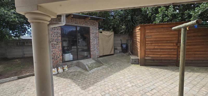 4 Bedroom Property for Sale in Tergniet Western Cape